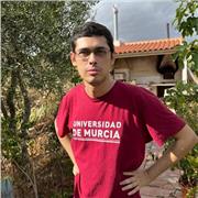 Exalumno del Grado en Matemáticas de la UMU. Doy clases de Matemáticas a alumnos ESO y Bachillerato